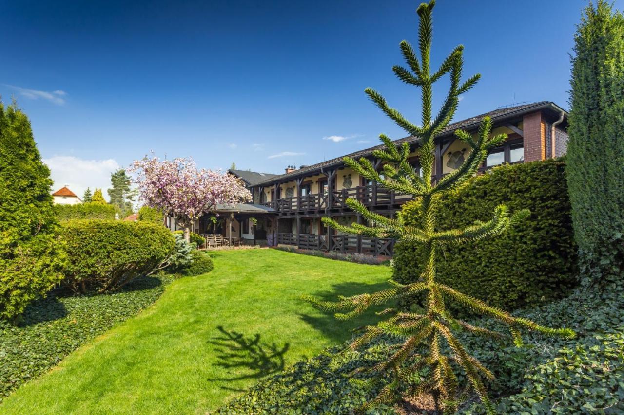 Hotel El Greco Rožnov pod Radhoštěm Esterno foto